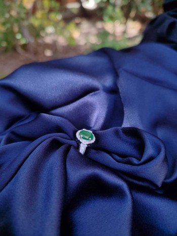 انگشتر نقره زنانه با سنگ زمرد زامبیا کد Rw228