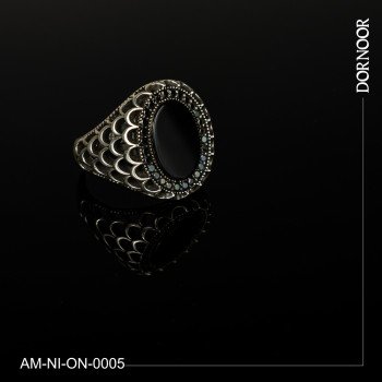 انگشتر نقره مردانه با سنگ اونیکس سیاه