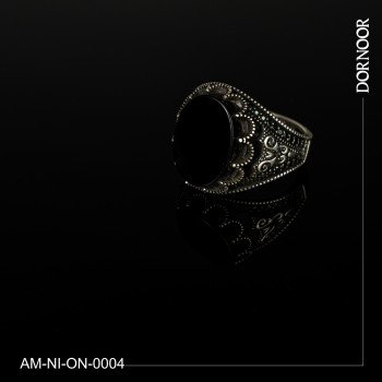 انگشتر نقره مردانه با سنگ اونیکس سیاه