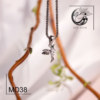 مدال نقره‌ با نگین اتمی کد MD38