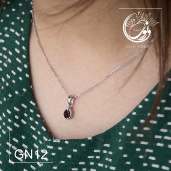 مدال نقره با سنگ گارنت کد Gn12