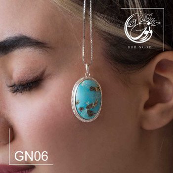 مدال فیروزه دست ساز با قاب و گیره نقره کد GN06