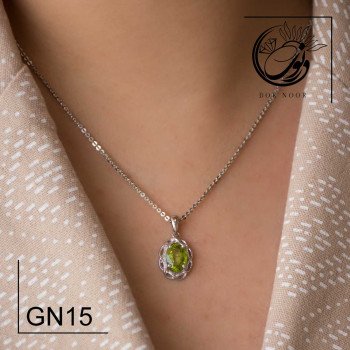 مدال نقره با سنگ زبرجد کد Gn15