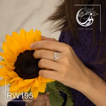 انگشتر نقره زنانه باسنگ اوپال سفیدrw195