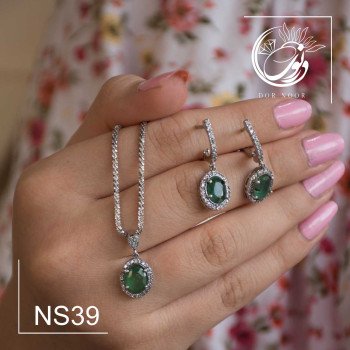 نیم ست نقره زنانه باسنگ زمرد ns39