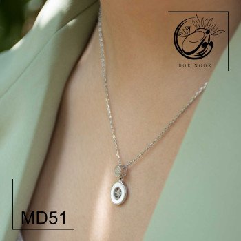 مدال نقره‌ با نگین اتمی کد md51