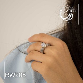 انگشتر نقره زنانه باسنگ اوپال سفید rw205
