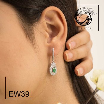 گوشواره نقره باسنگ زمرد ew39