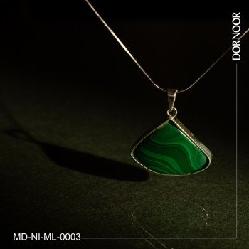 مدال نقره با سنگ مالاکیت